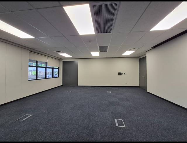 133M² OFFICE TO LET IN MELROSE ESTATE